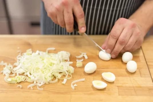 Jak się robi sałatkę z pora – prosty przepis krok po kroku, który zaskoczy! Jak się robi sałatkę z pora – prosty przepis krok po kroku, który zaskoczy!