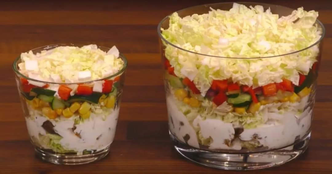 Jakie ogórki do sałatki gyros wybrać - sekret idealnego smaku sałatki