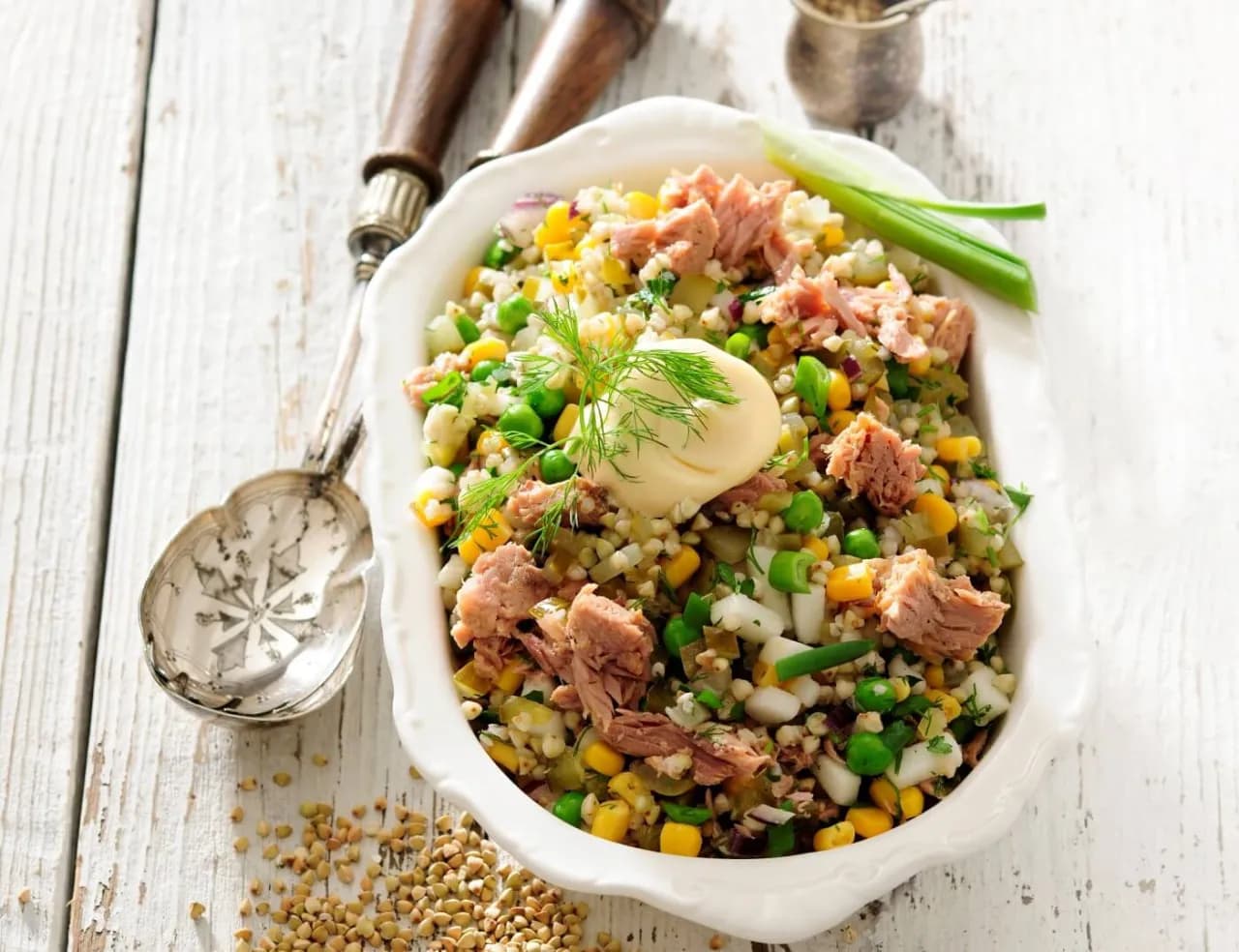 Pyszne i zdrowe dania z kaszą i tuńczykiem: Najlepsze pomysły na obiad