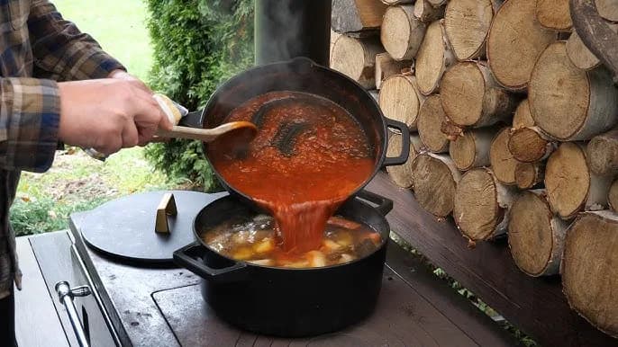 Pyszna zupa ogonowa krok po kroku. Sekretny przepis mojej babci, który zachwyci każdego