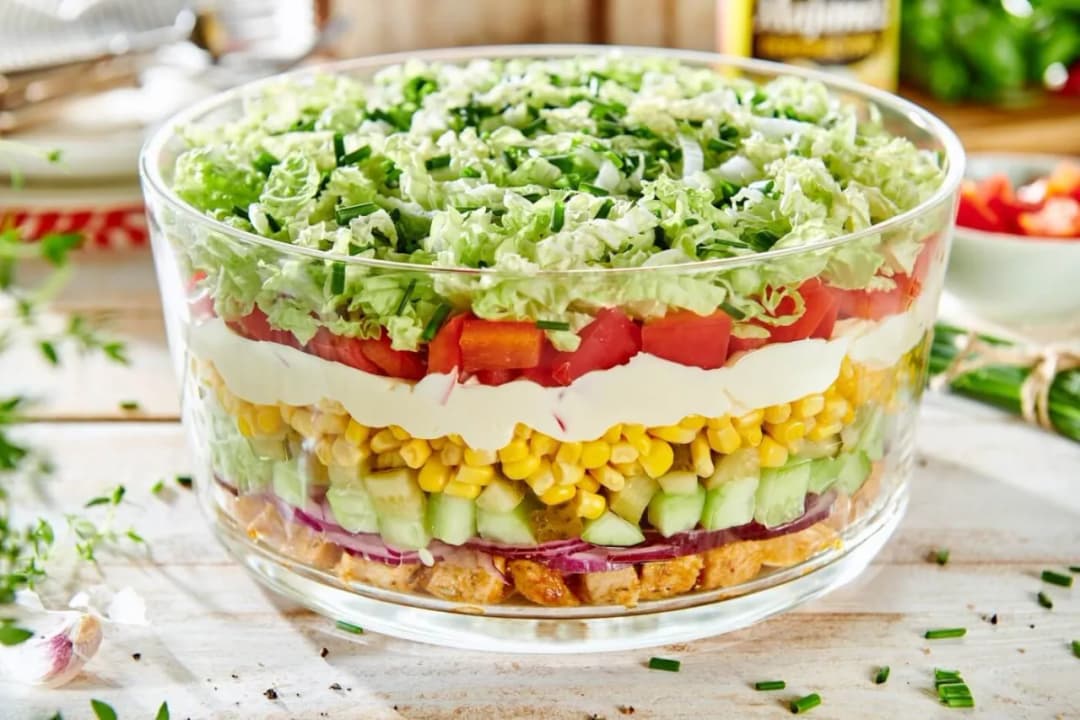 Jakie ogórki do sałatki gyros wybrać - sekret idealnego smaku sałatki