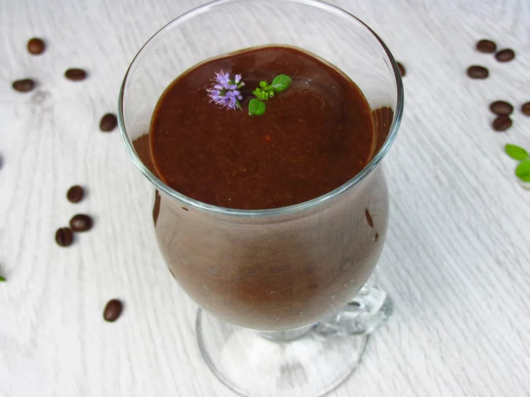 Sezonowe wypieki z czekoladą: Przepisy na każdą porę roku