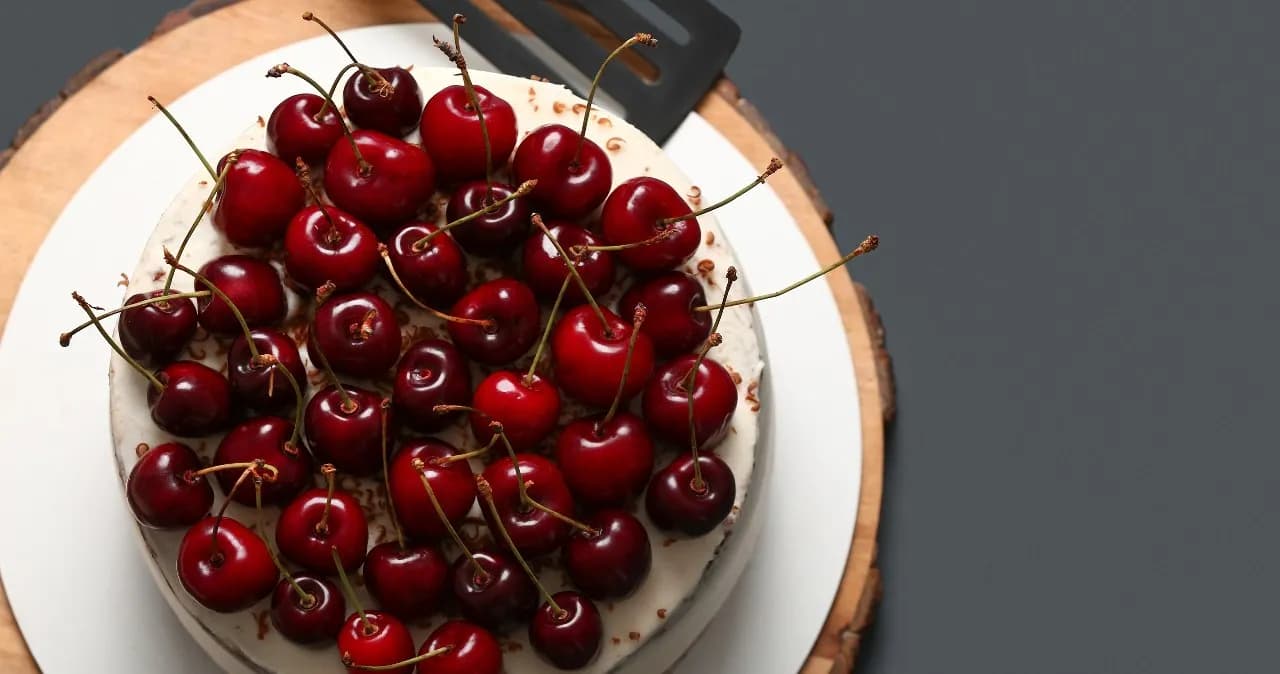 Kruche ciasto z wiśniami: Letni smak zamknięty w cieście. Spróbuj tego! Kruche ciasto z wiśniami: Letni smak zamknięty w cieście. Spróbuj tego!