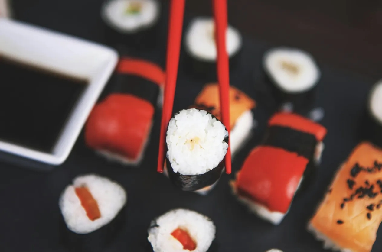 Jak rozpoznać dobre sushi? 5 cech, po których poznasz świeżość i jakość